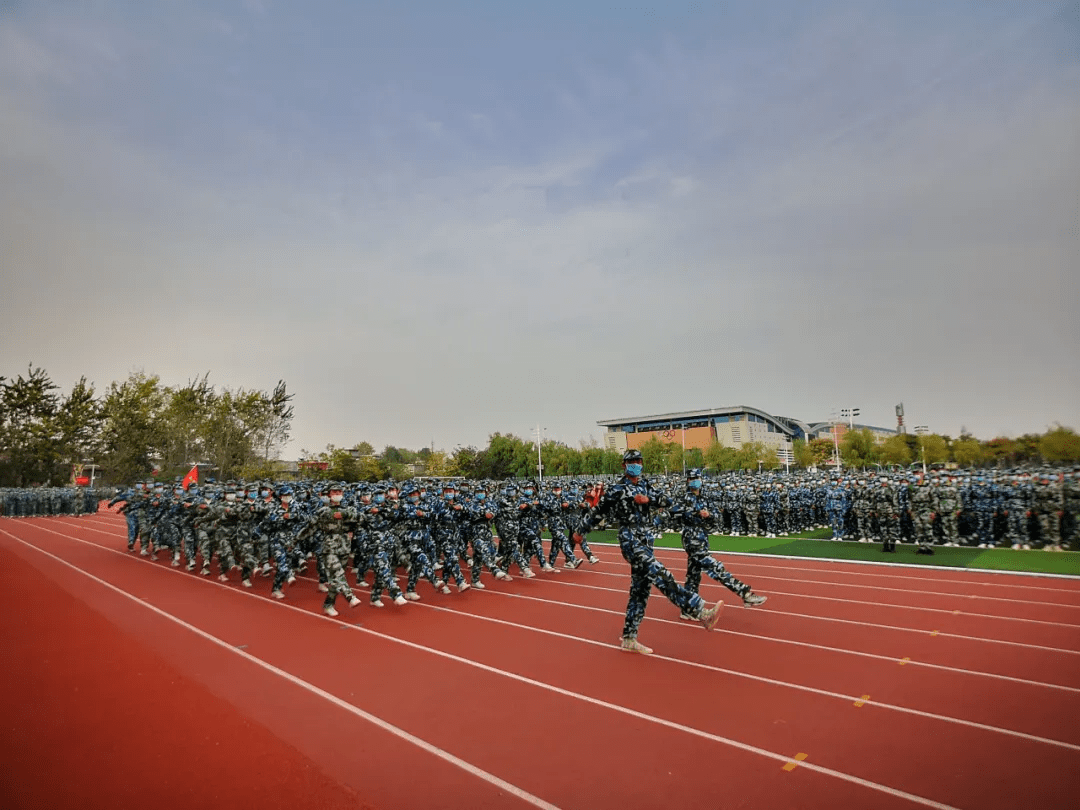 南阳师范学院体育场图片