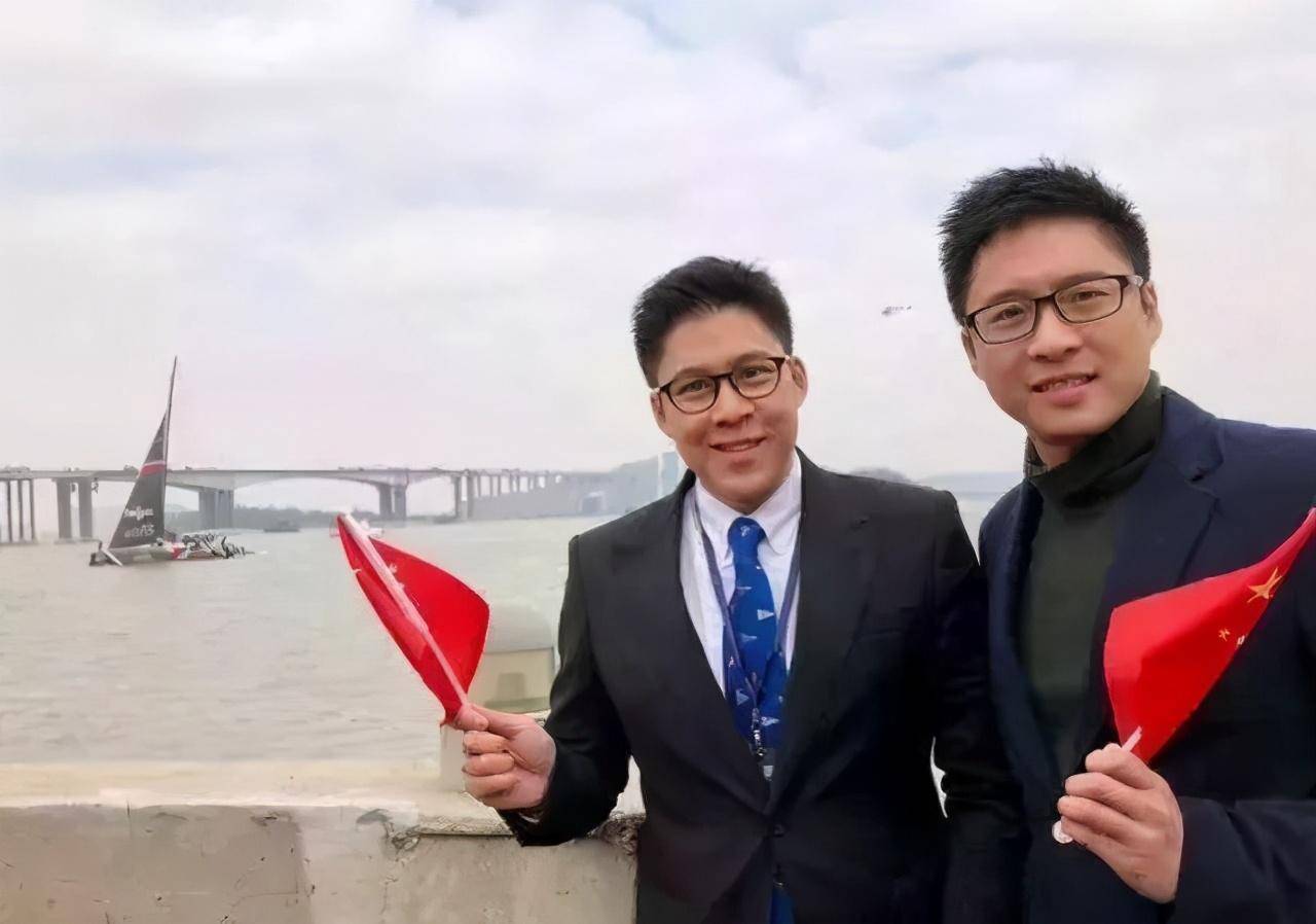 三子霍启仁现年31岁,是三兄弟中最活跃的一个,前女友包括rebecca lo