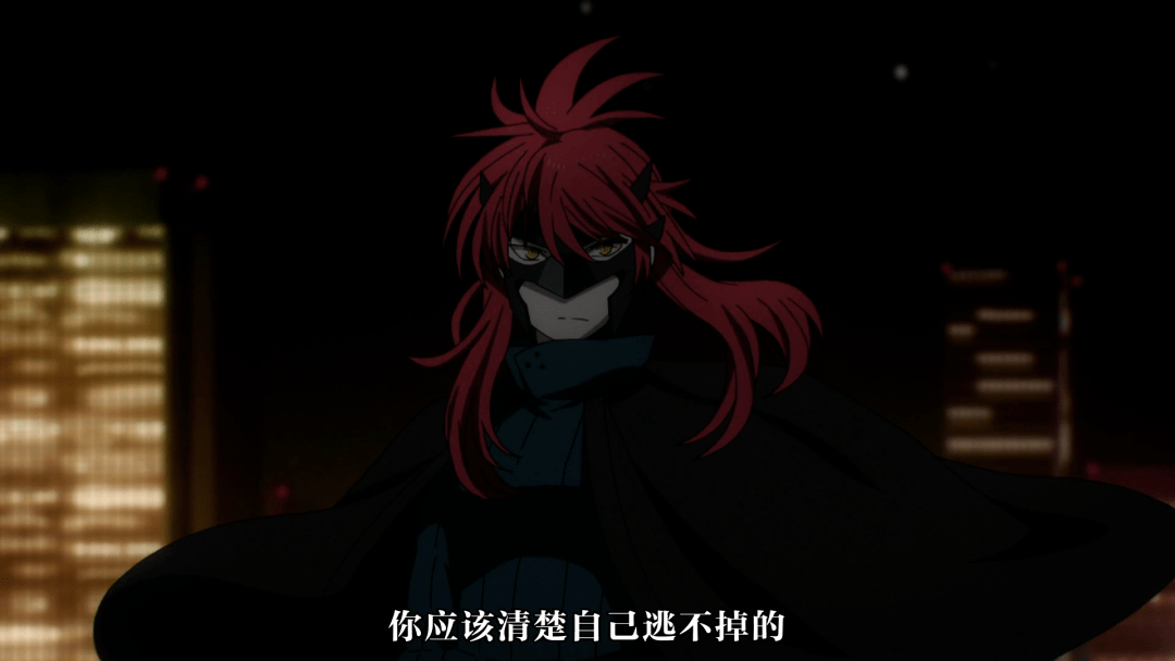 战斗时的凶狠与干练,和平日里金发傲娇小恶魔的姿态形成了完美的反差