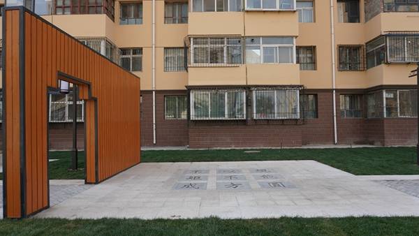 宁静园小区今年85岁的吴德顺在宁静园小区居住多年了