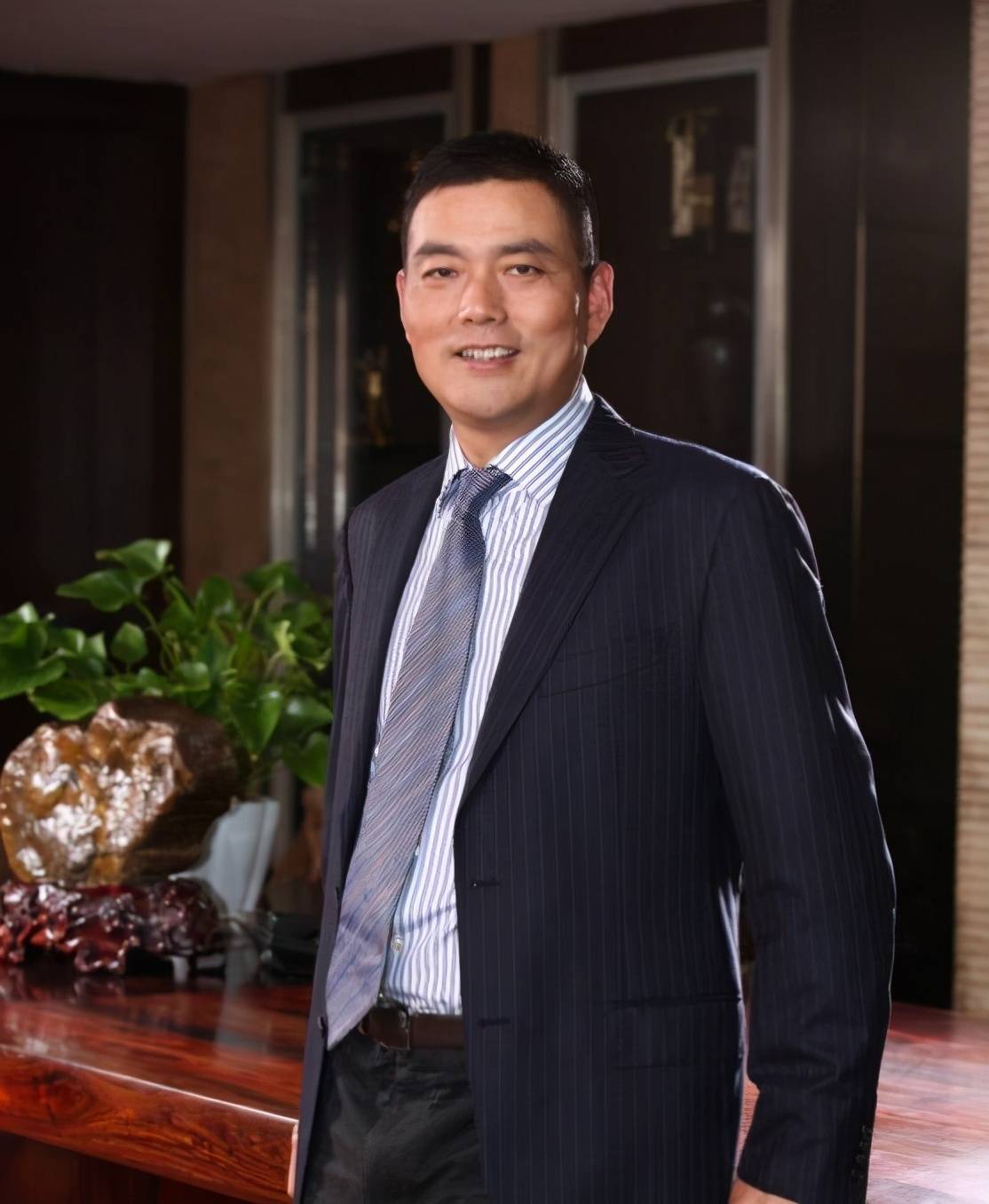 新诞生6富豪坐拥970亿,32岁小伙更亮眼_手机搜狐网