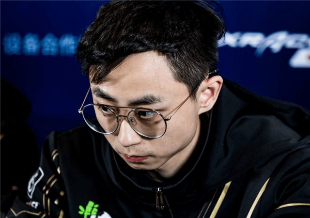 原创猫皇没造成什么影响起因或是tes粉丝不对水晶哥大方原谅对方