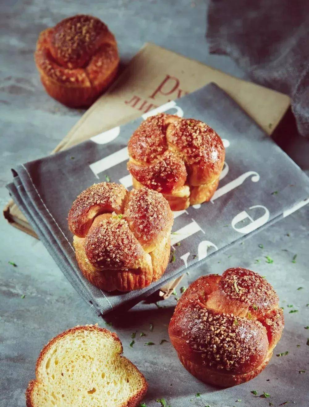 布里欧修brioche外表美丽坚强内心温柔贵族气质十足