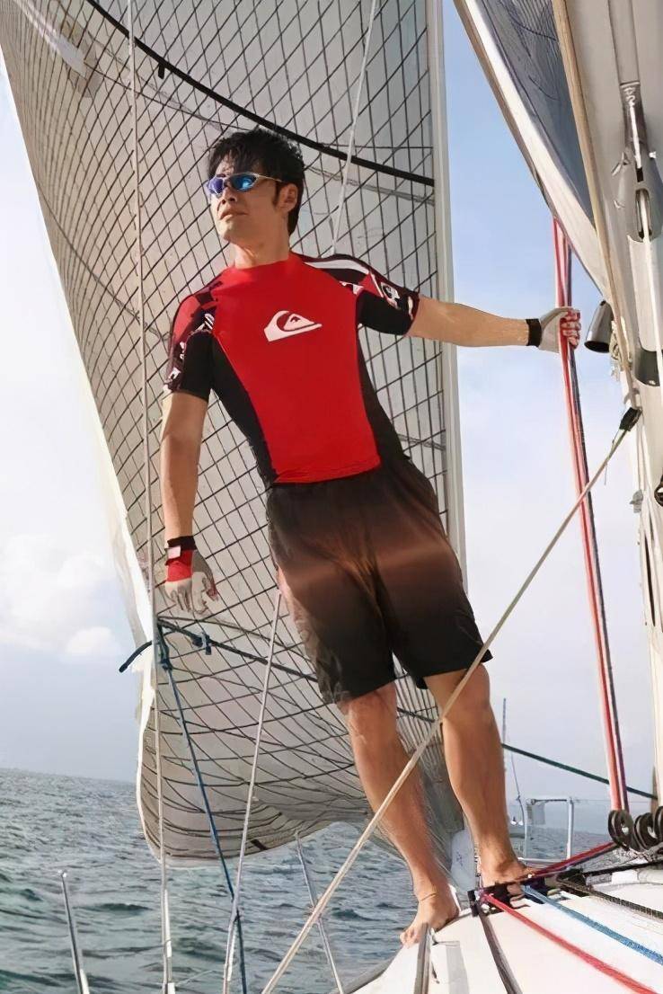 邵兵和张纪中闹翻背后:父亲对他不放心,老婆吐槽一起工作受折磨