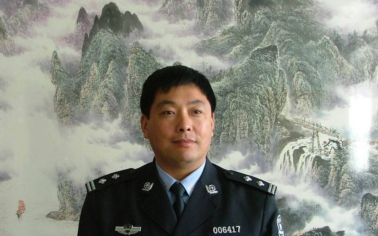 赵彦彬吐槽唱歌跑调 微博为好友推歌