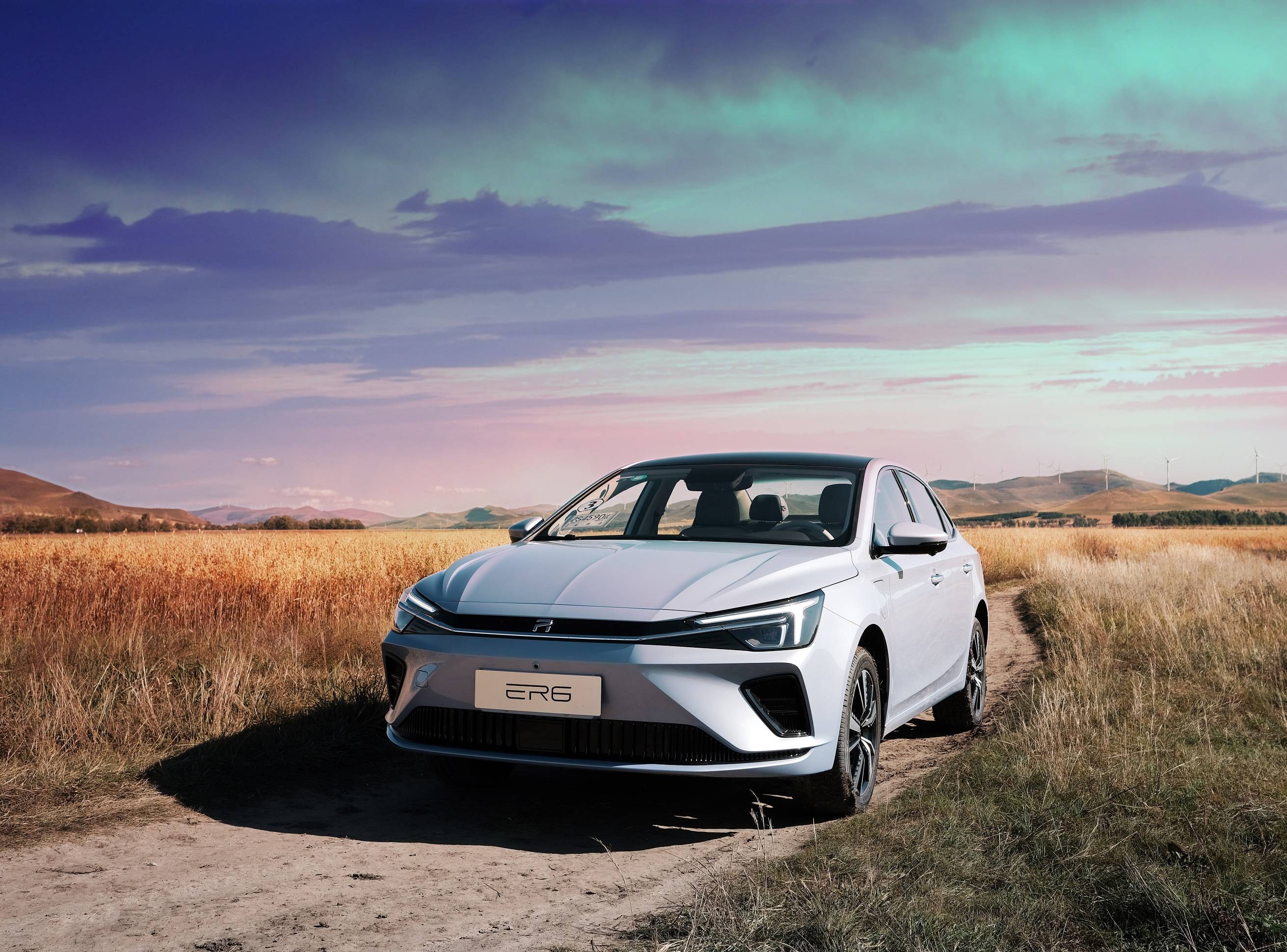 十月高端纯电品牌轿车销量冠军出炉上汽r汽车er6高票当选