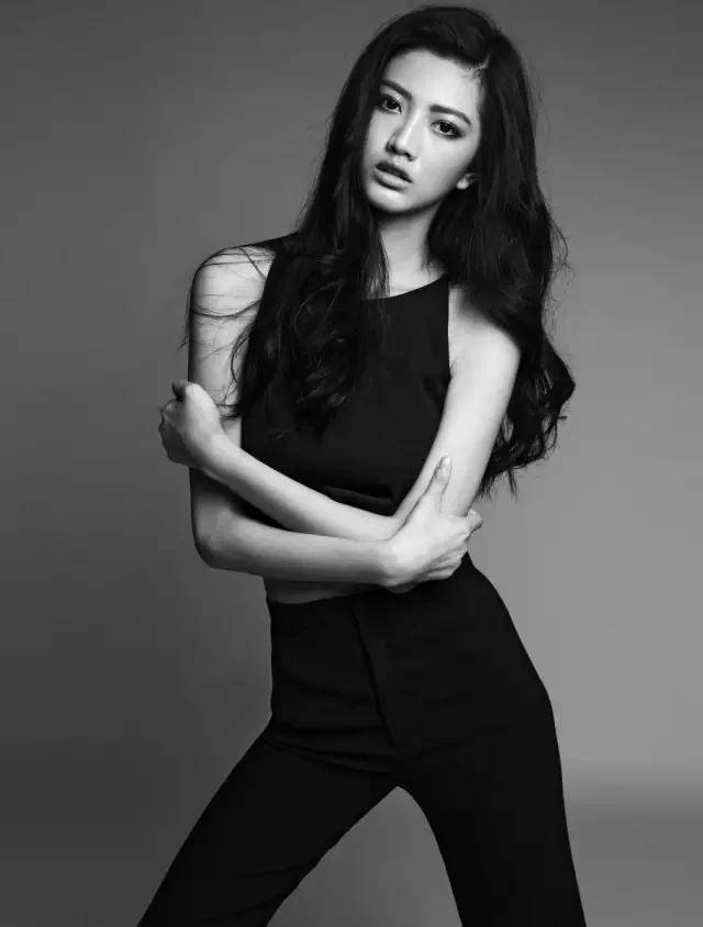 模特 11-03 15:14 订阅 点击查看更多订阅内容> 国际伸展台上东方面孔