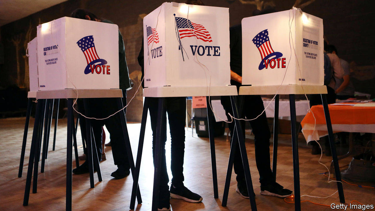 美国大选选举日投票正式开始 特朗普暂时领先6张选票