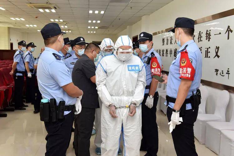 邯郸20人涉黑势力犯罪团伙被公开宣判!_手机搜狐网