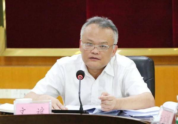 临高县委书记文斌:全面学习贯彻五中全会精神 书写临高高质量发展新