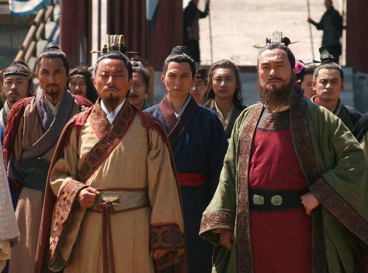 《水浒传》:一半天使一半魔鬼,集虎性与猴性于一身的梁山领袖宋江