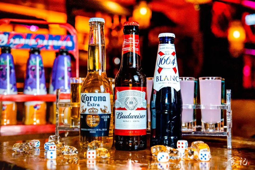 海伦派对/p>聚会进行到高潮,必须来一打海伦派对助兴,颜值自不用说