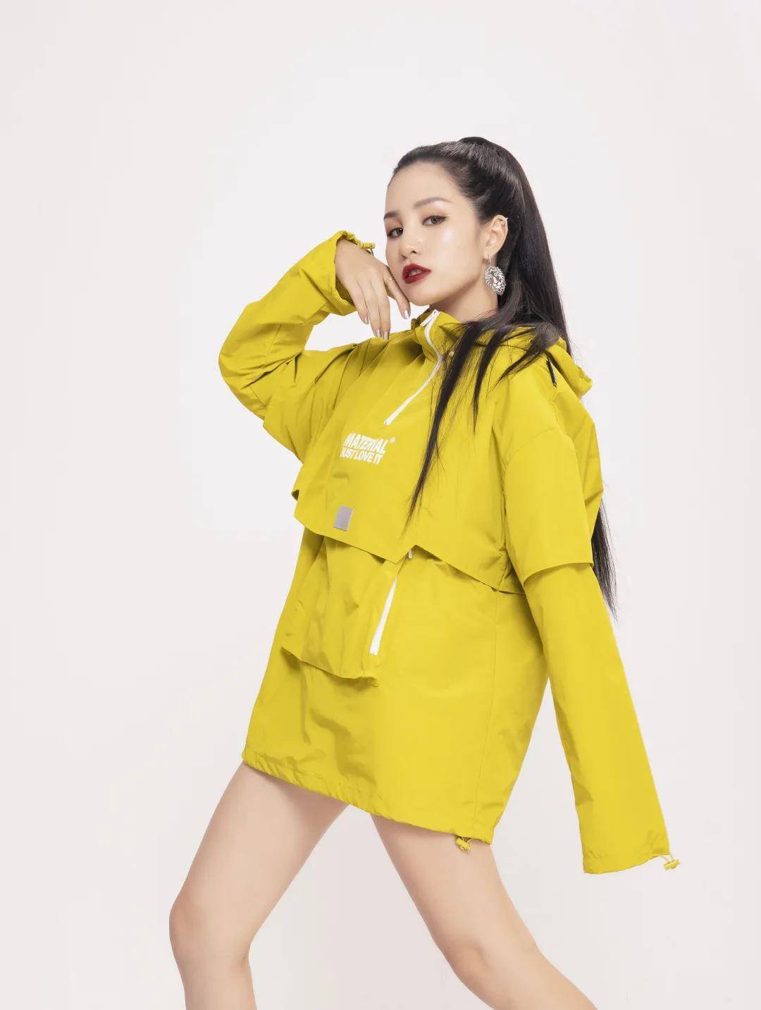 05 12:05 订阅 说唱歌手江静