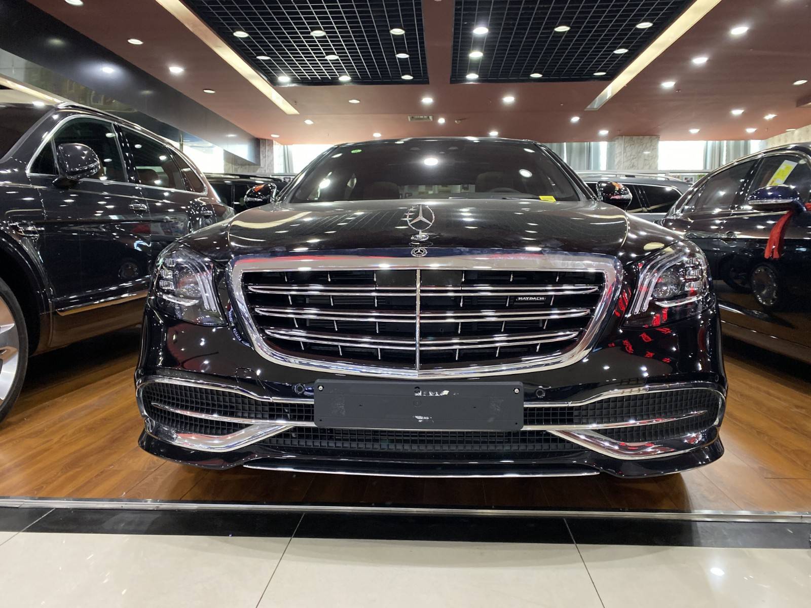 全新奔驰迈巴赫s560特价销售天津港现车