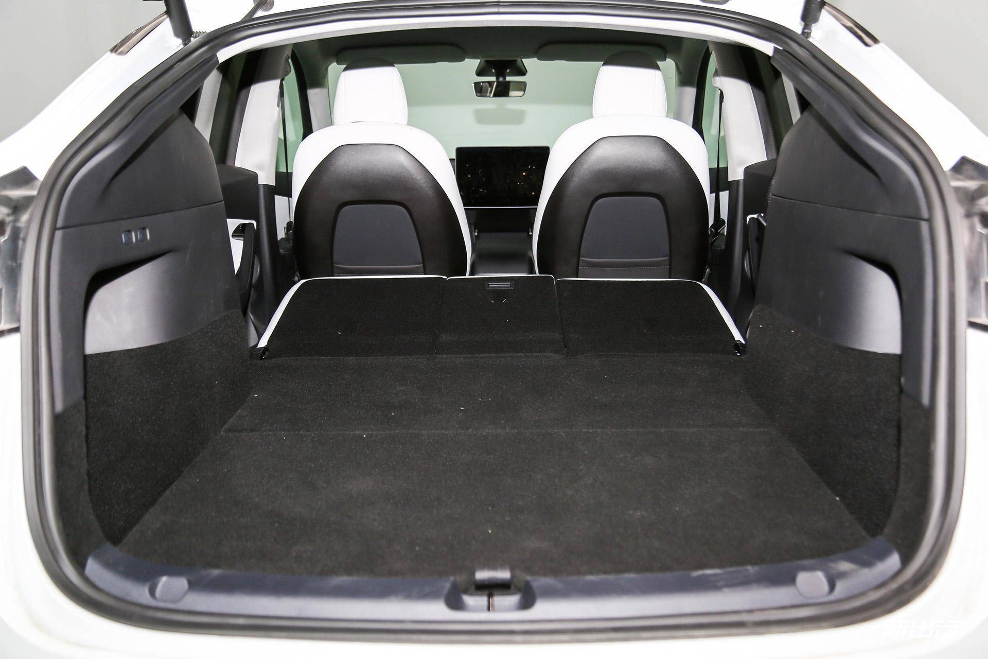 国内首发 | 新出行独家体验特斯拉 model y 空间表现有惊喜