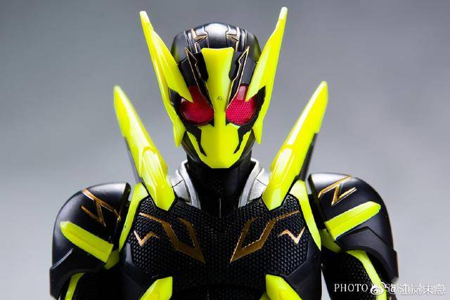 假面骑士01闪耀蝗虫的shf实物图来袭你们爱了吗