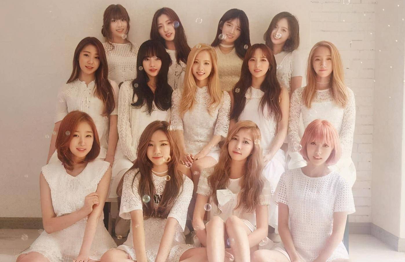 孟美岐吴宣仪程潇均更改了认证少了宇宙少女这是正式退出了