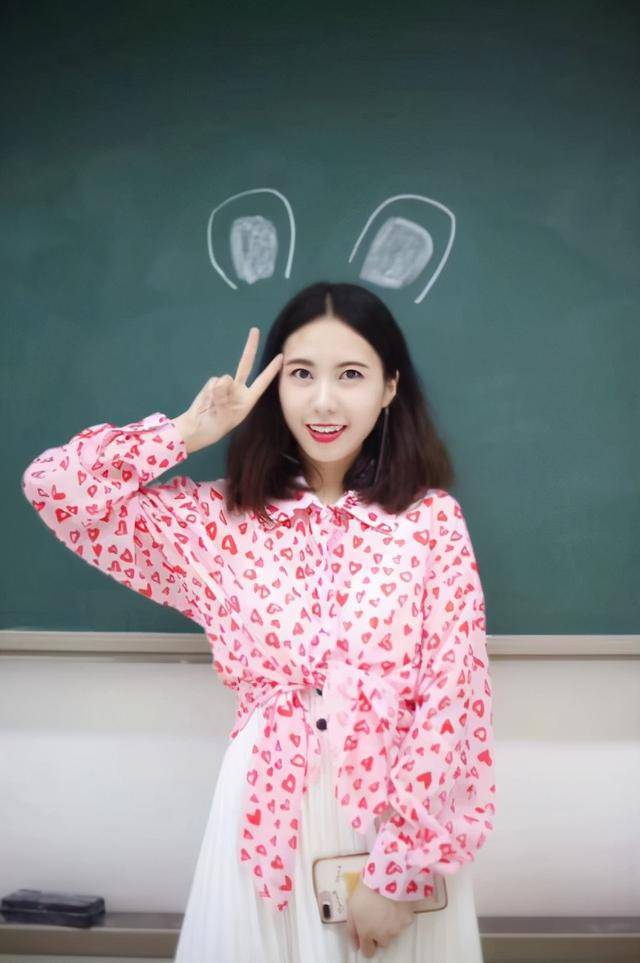 带着热爱一路前行访重工软件学院青年教师何睿