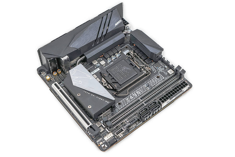 风冷小钢炮10700k3080利民霜灵fs140乔思伯v8机箱装机分享