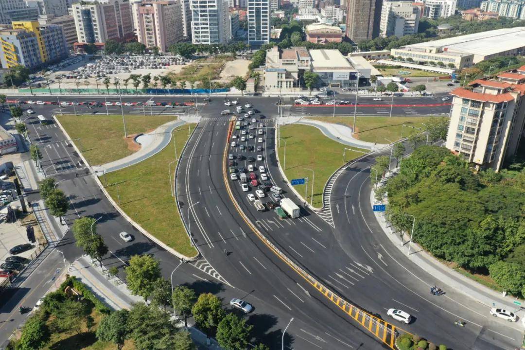 交通顺,颜值高!汕汾路春源工业村平交口完成改造