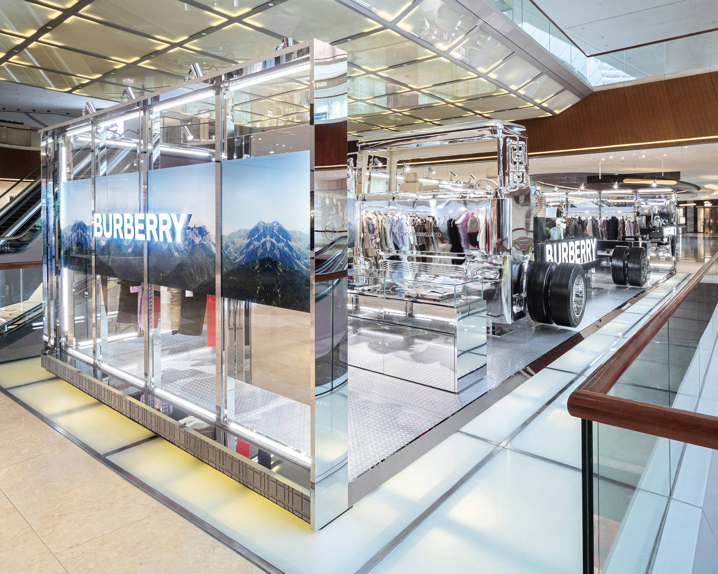 burberry2020秋冬系列限时精品店登陆广州太古汇