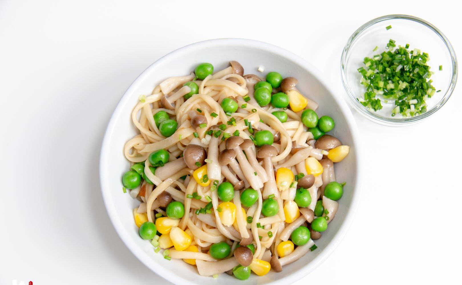 面条这样拌着吃,比炒的都香,教你好吃的小窍门,关键在第4步_豌豆