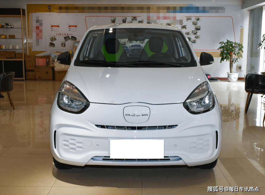 白菜价的电动车,3门设计续航305km,好开还好看,定价亲民_手机搜狐网