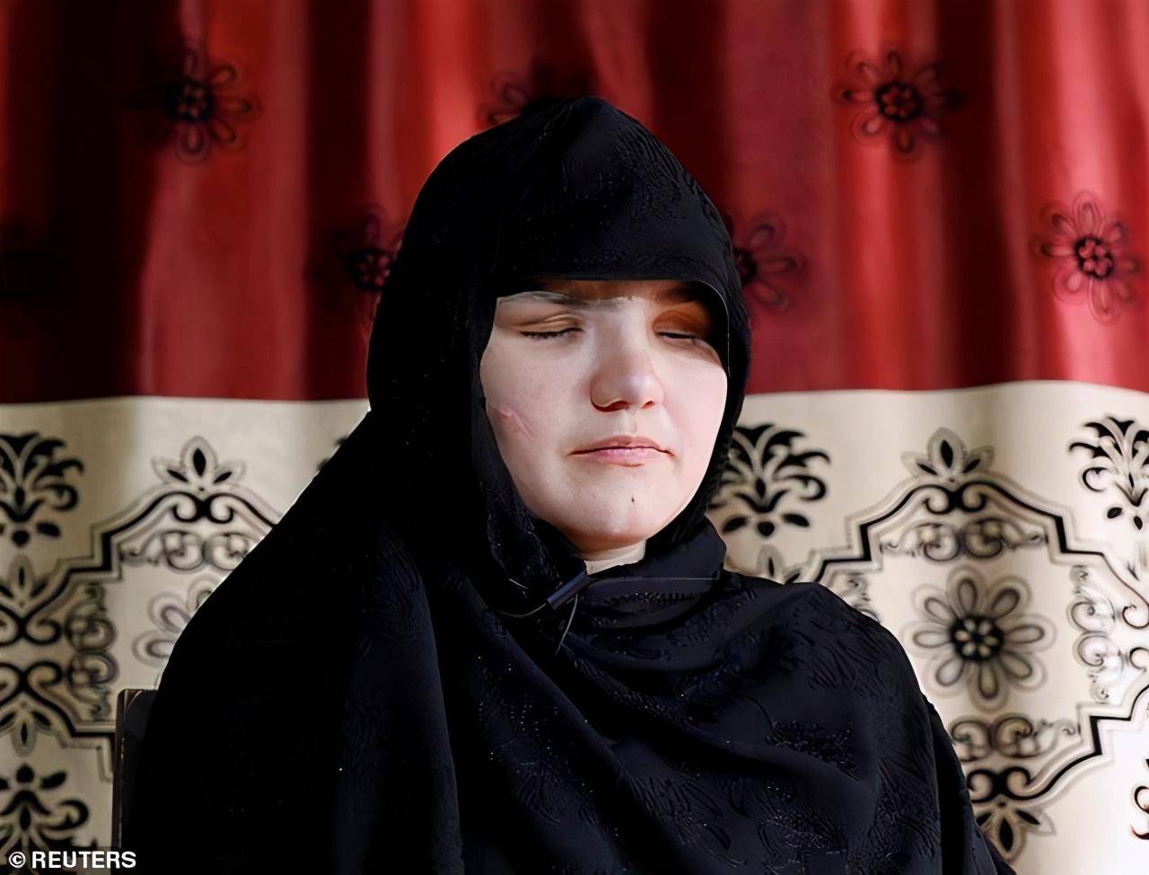 阿富汗人愿意再让塔利班统治?女人如果敢工作,就刺瞎她的眼睛!