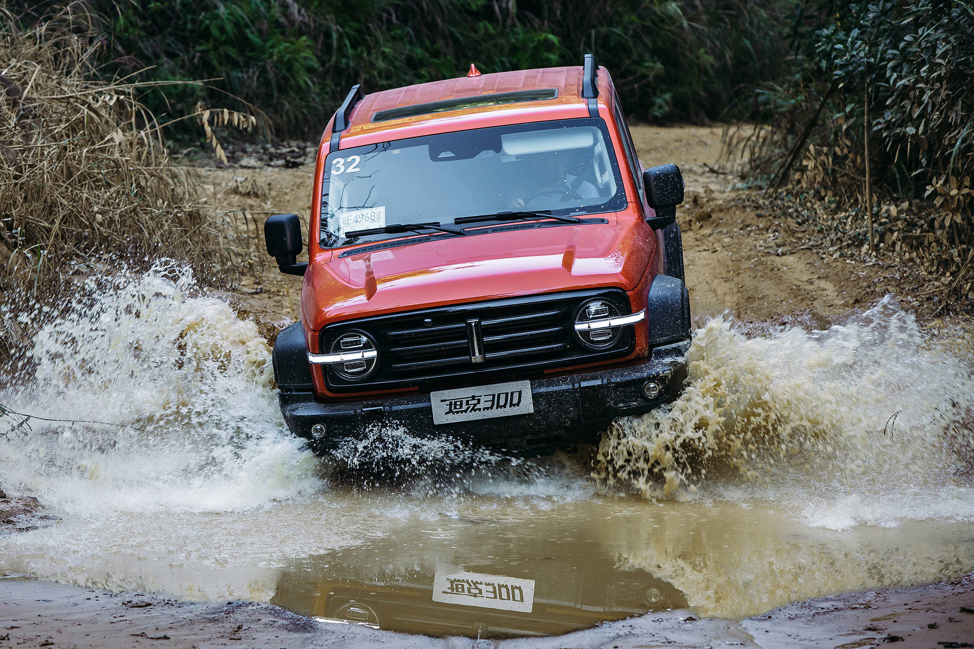 wey坦克300基于三把锁赋能通过性max,越野迷:gkd!