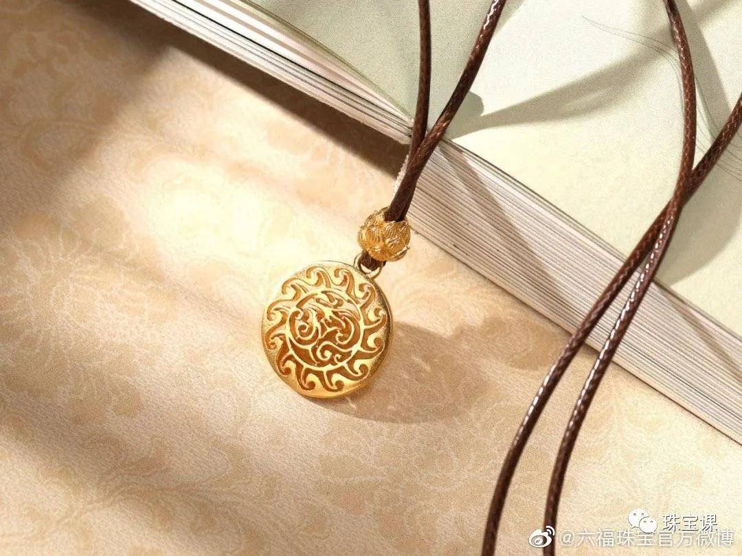 國內珠寶品牌為什么都姓周？