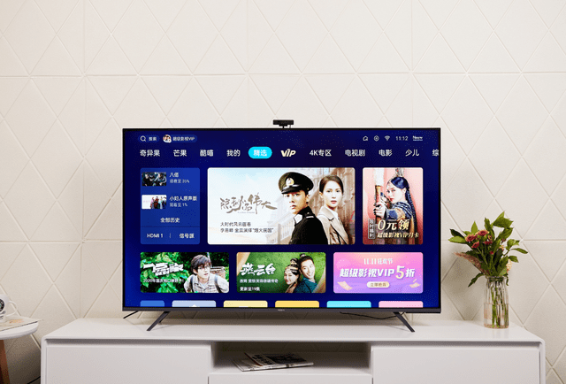 oppo智能电视r1图赏客厅的艺术品也是娱乐神器