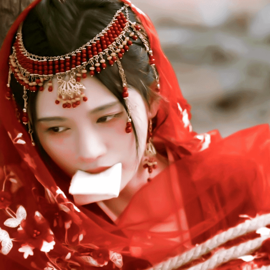 原创明星演捆绑戏,孙俪很投入,刘诗诗让人心疼,鞠婧祎在拍写真?