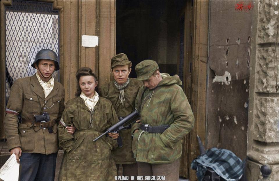 历史老照片1944年的华沙起义