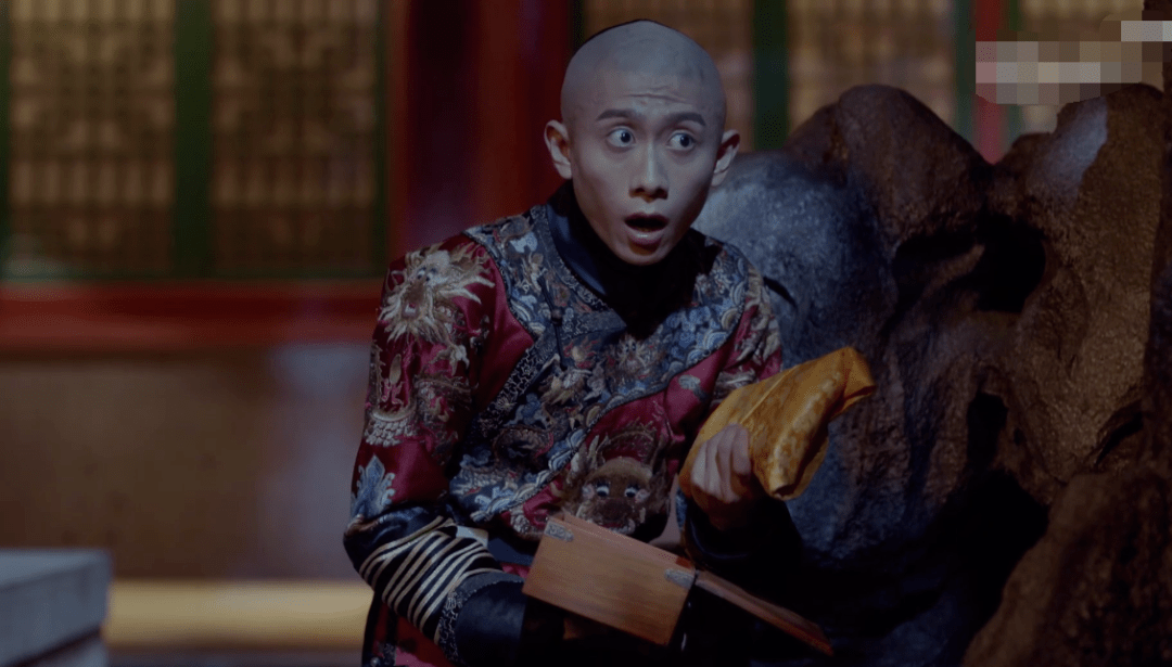 原创新鹿鼎记槽点张一山被绑只叼一片布皇帝像混混衣服皱巴巴