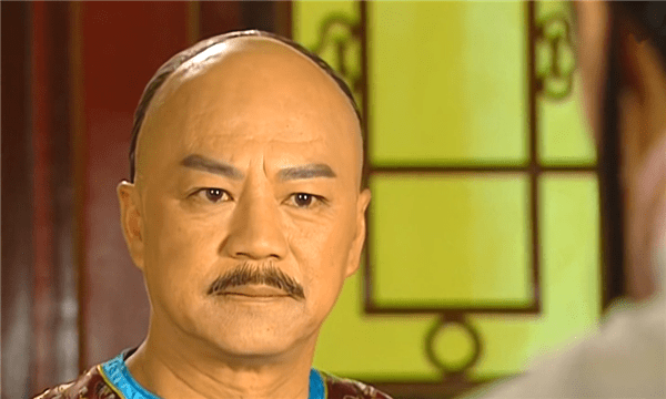 还珠格格夏盈盈的出现绝非巧合且看谁才是最大的受益者