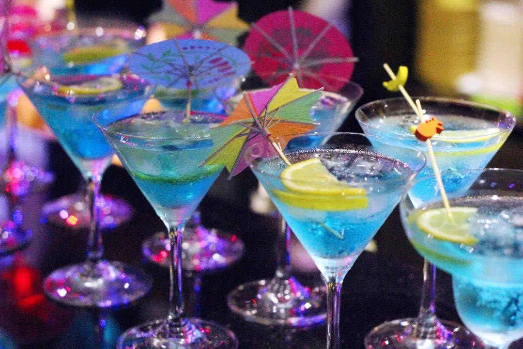 如何玩转东莞轰趴式创意年会?