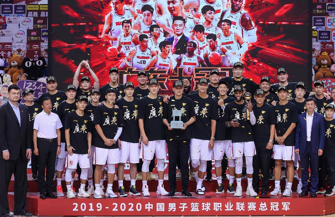 原创姚明出手重罚?超级外援怒批联盟,四川组三外再争冠,广东独一档