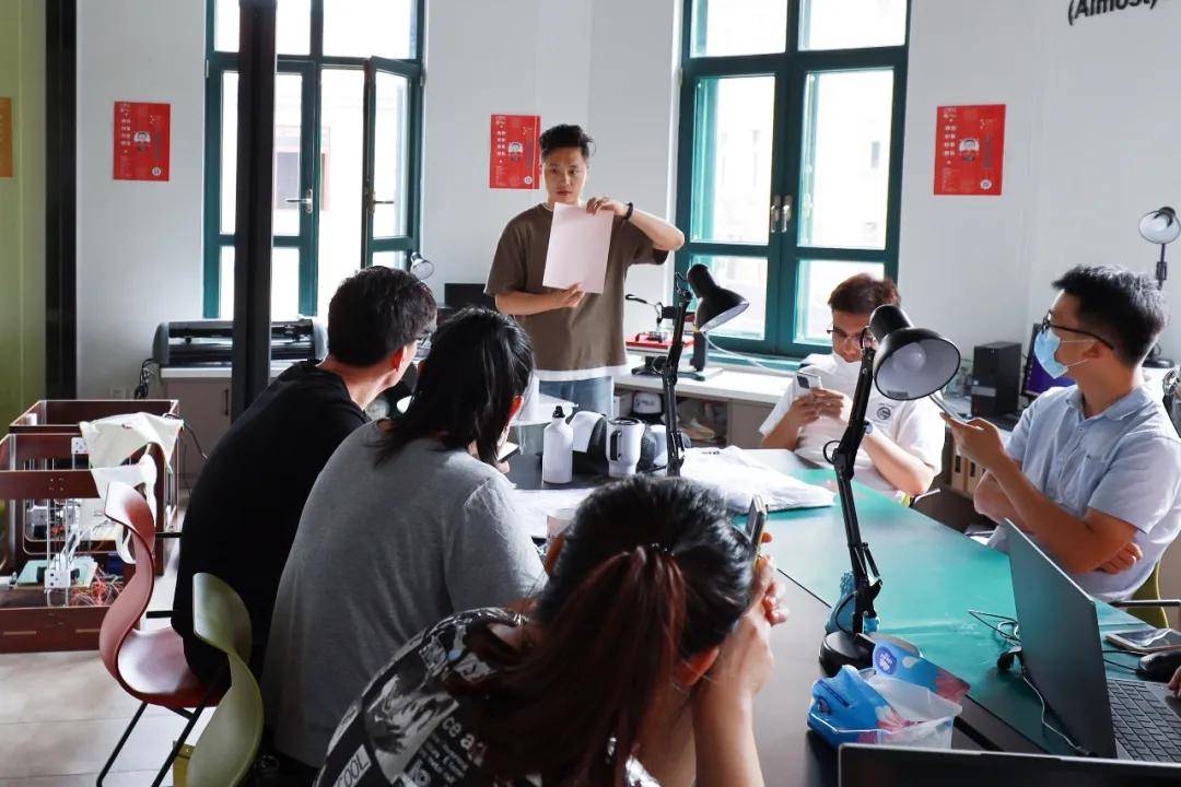 设计大事件创客青岛做你所想主题工作坊成功举办