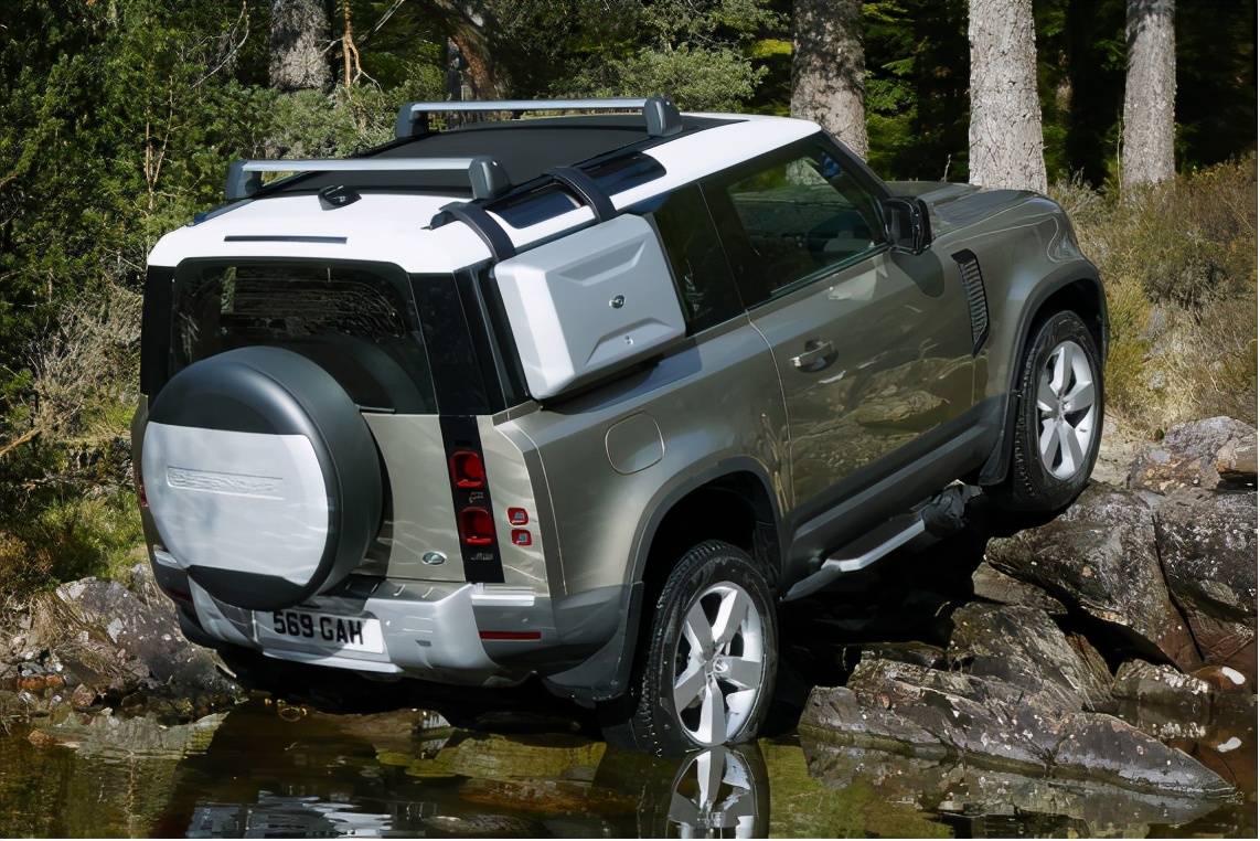 原创全新路虎卫士90,短刀出鞘