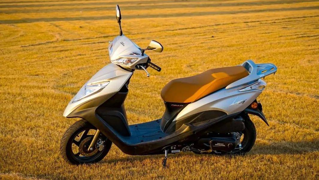 不到8000,时尚与实用兼顾—新大洲本田ns125t静态测评_手机搜狐网