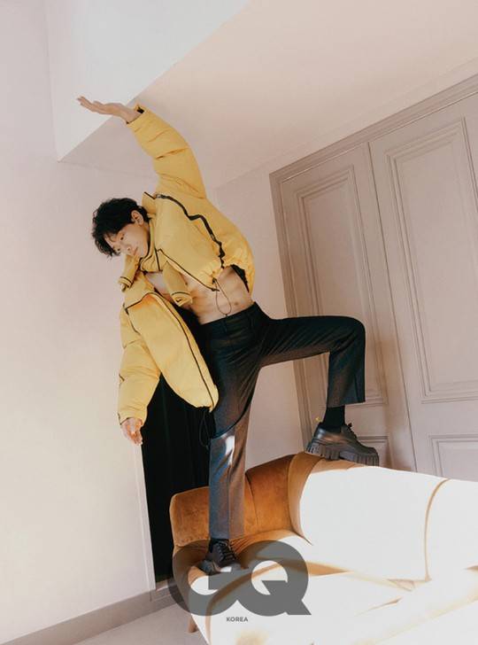 韩国艺人rain最新杂志写真曝光