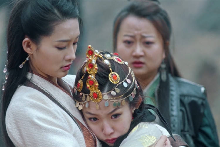 《狼殿下》脱粉回踩现场:宝娜遇疾冲瞬间爬墙,还为摘星大骂渤王
