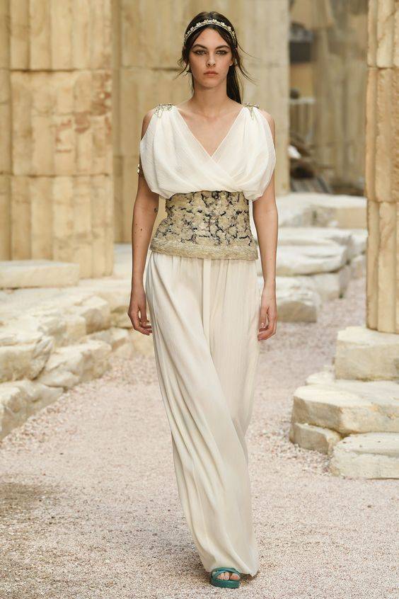古希腊缠绕式服装图片