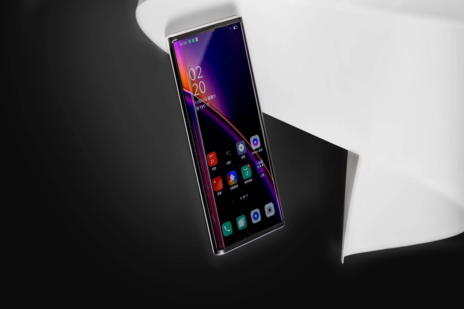 柔性屏的新方向?oppo卷轴屏概念机图赏