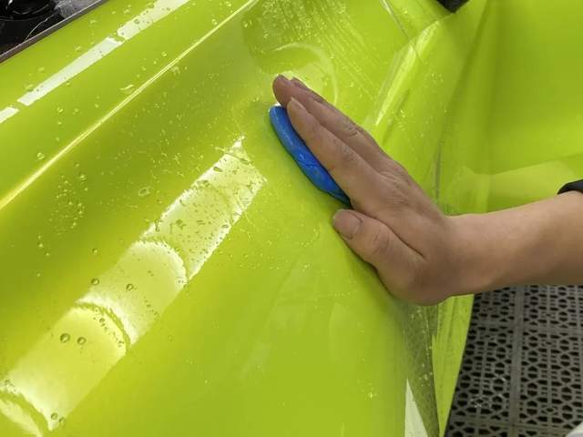 改色荧光绿,再搭配上隐形车衣,这台领克03 简直帅炸了