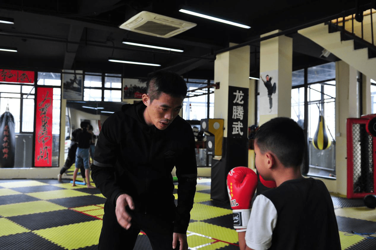 自由搏击对青少年成长的帮助_手机搜狐网