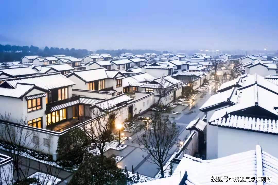 首页:德清蓝城观云小镇售楼处电话——德清蓝城观云小镇——官方网站