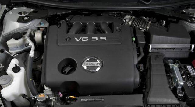 尤其是天籁公爵车型,其搭载的日产vq系列的v6发动机,曾发起在启动的