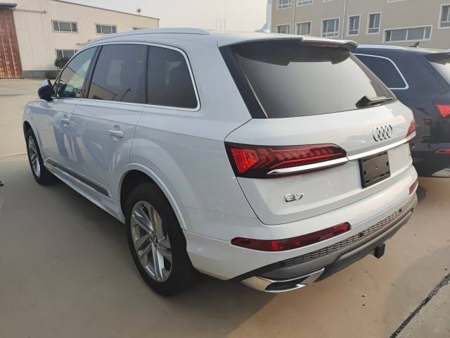 2020款奥迪q7现车全面升级中性能拭目以待