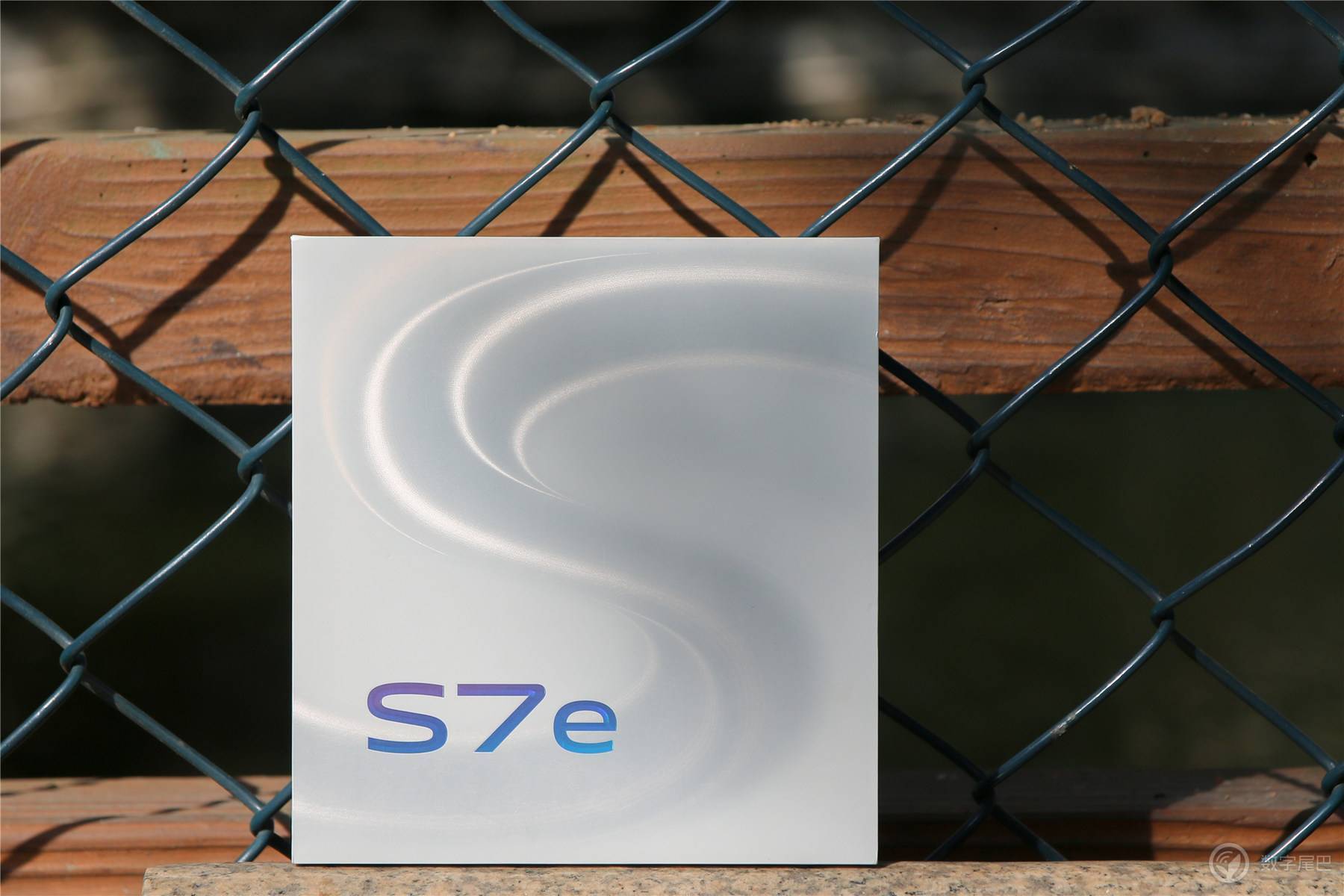 vivos7e评测体验注重轻薄手感拍照清晰自然